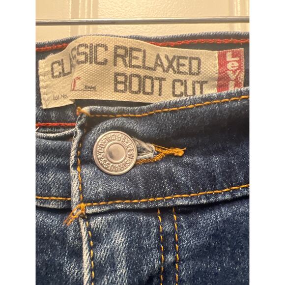 Levi’s Women’s Classic Relaxed Boot Cut Leg Stretch Denim Jeans Size 10M‎ Blue - Picture 3 of 5